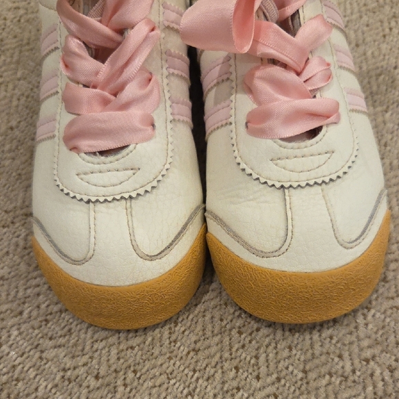 adidas Kids Samoa Sneakers in Pink and Cream - Picture 4 of 6